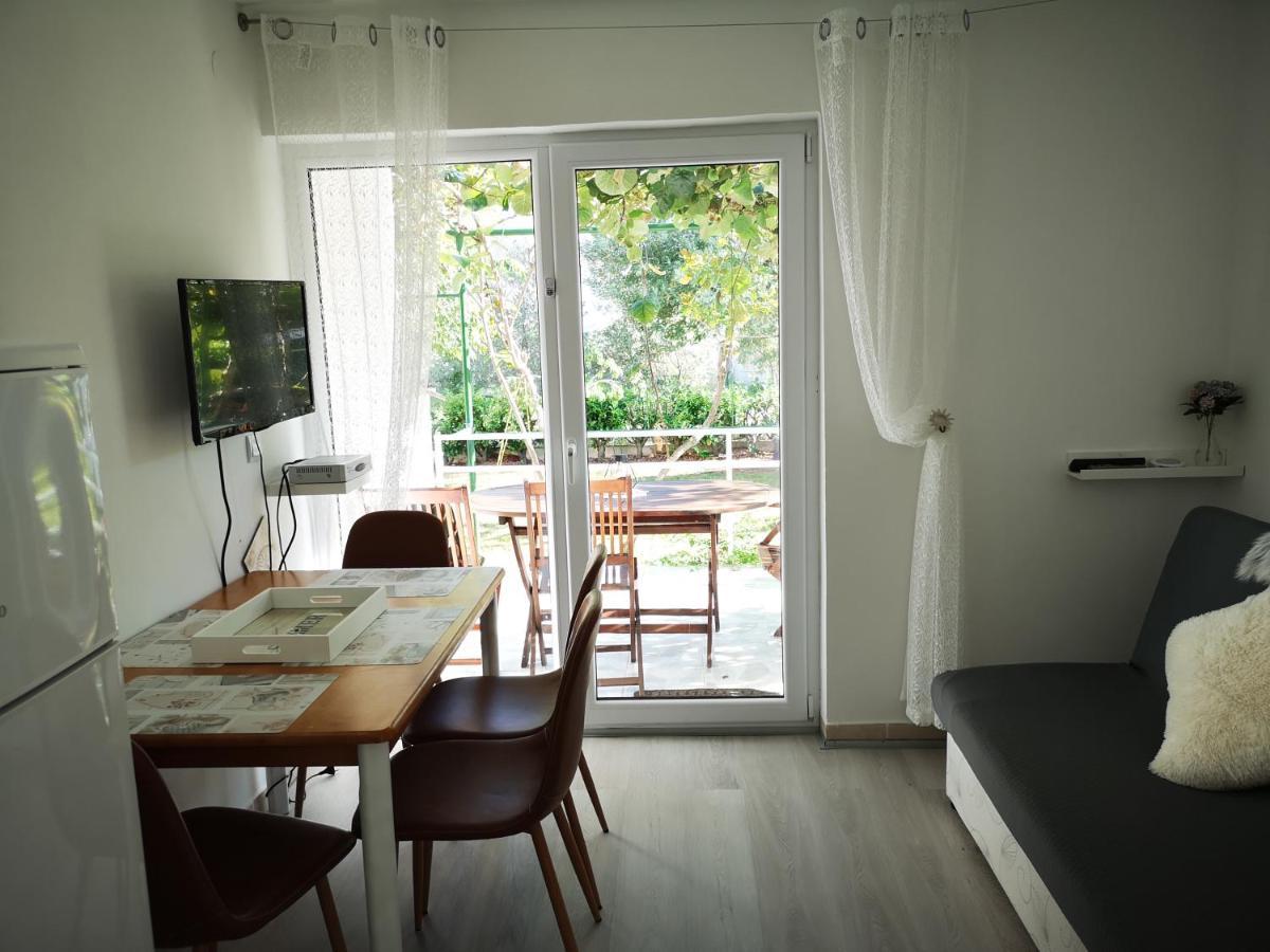 Chillout Apartments With Pool Patricia ฟาชานา ภายนอก รูปภาพ