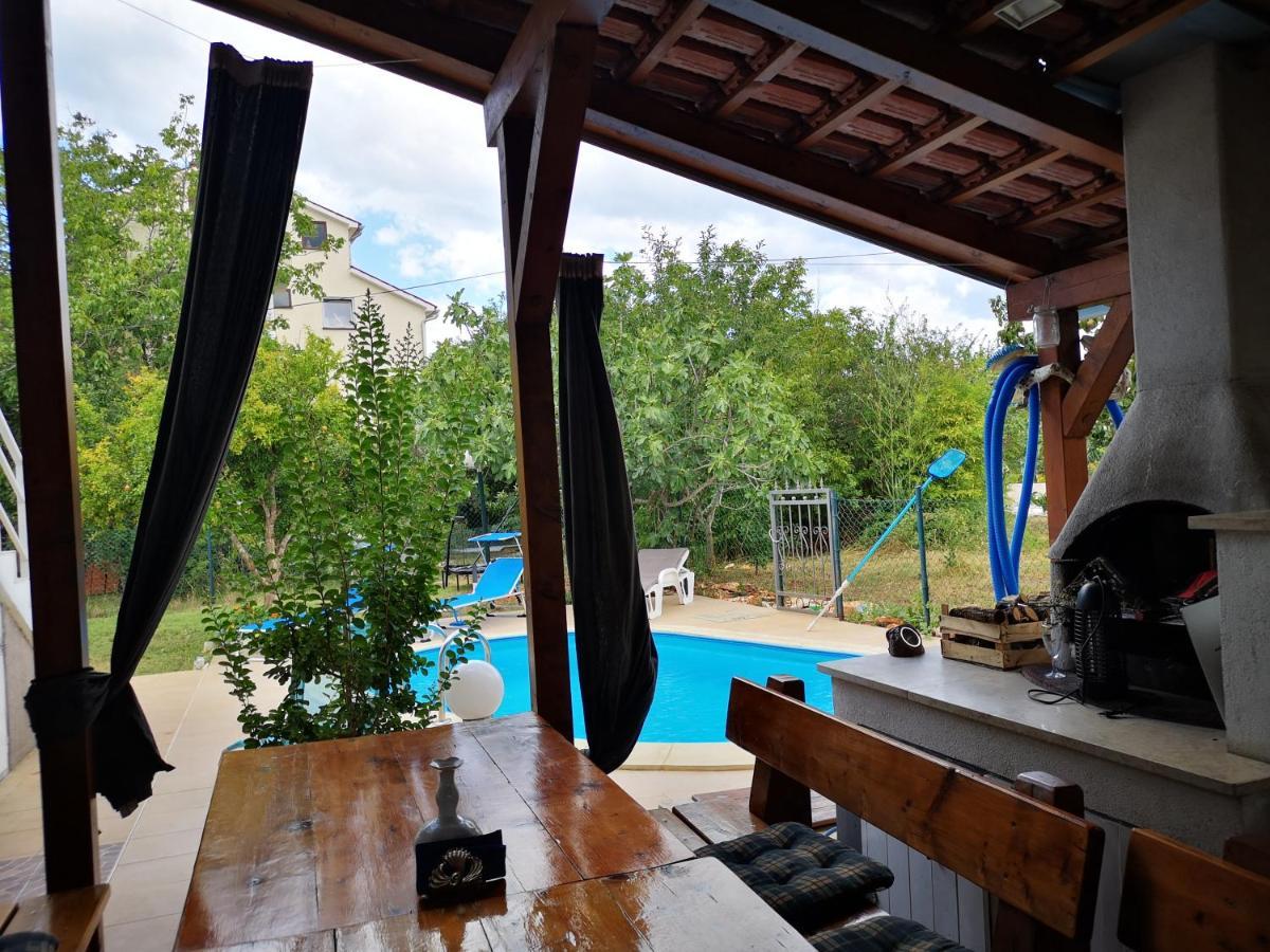 Chillout Apartments With Pool Patricia ฟาชานา ภายนอก รูปภาพ
