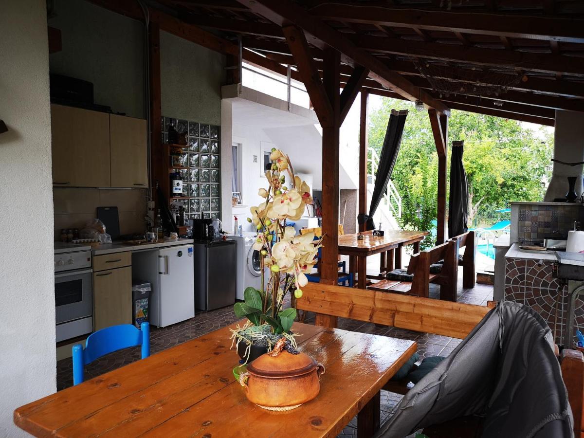 Chillout Apartments With Pool Patricia ฟาชานา ภายนอก รูปภาพ
